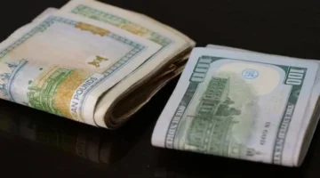 استقرار غير معتاد.. سعر الدولار في سوريا اليوم يواصل الثبات مع خطط حكومية لرفع إنتاج النفط